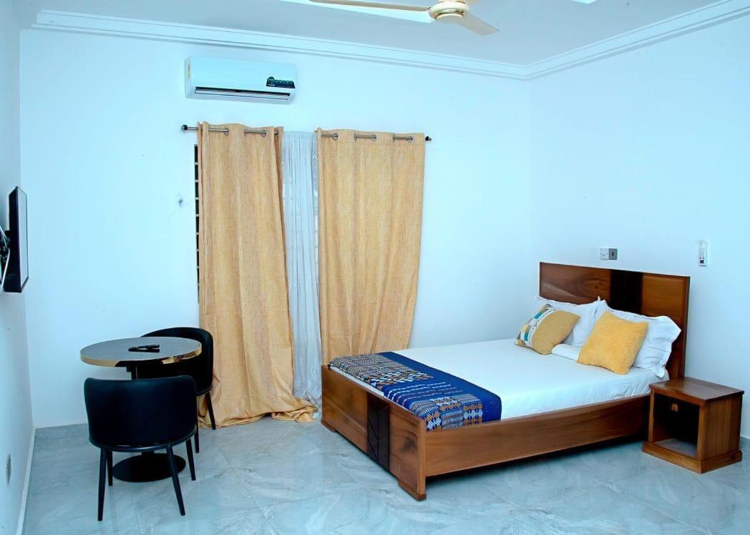 The Lords Palace Guest House Tema Exterior photo