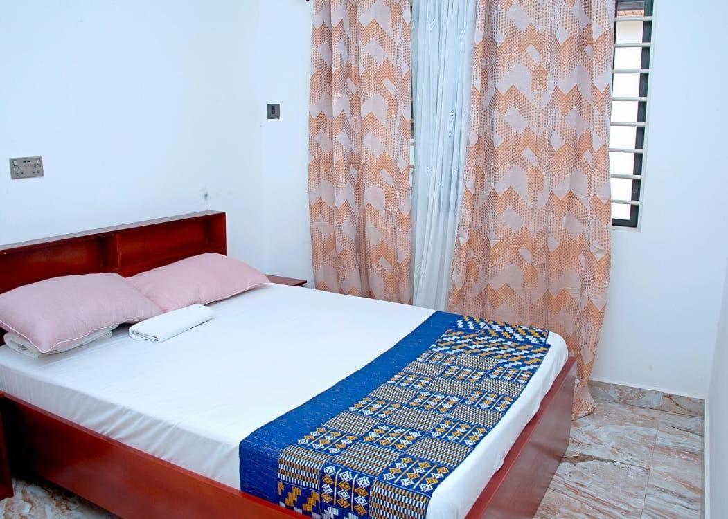 The Lords Palace Guest House Tema Exterior photo